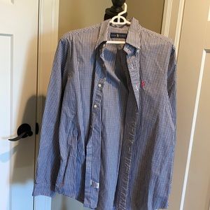 Polo button down! Great condition! Size: L!